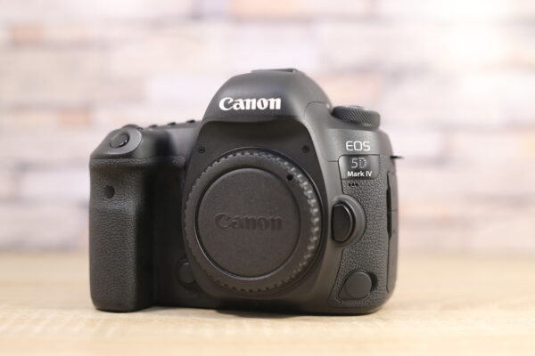 Használt Canon EOS 5D Mark IV tükörreflexes fényképezőgép
