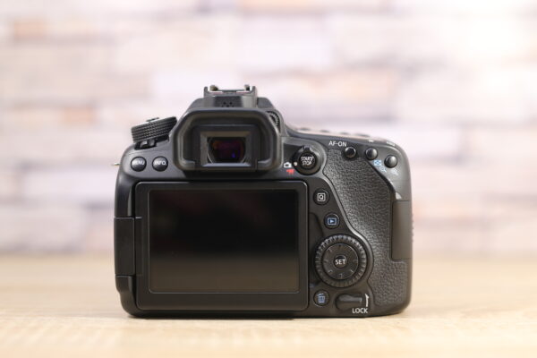 Használt Canon EOS 80D tükörreflexes fényképezőgép