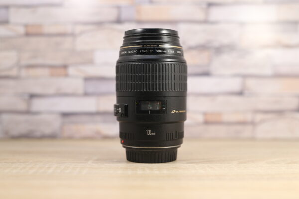 Használt Canon EF 100mm f2.8 Macro USM objektív