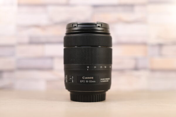 Használt Canon EF-S 18-135mm 18-135 IS nanoUSM USM objektív
