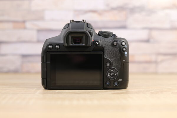 Használt Canon EOS 850D tükörreflexes fényképezőgép garancia