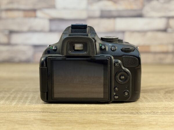 Használt Nikon D5100 tükörreflexes DSLR fényképező fényképezőgép aps-c garancia