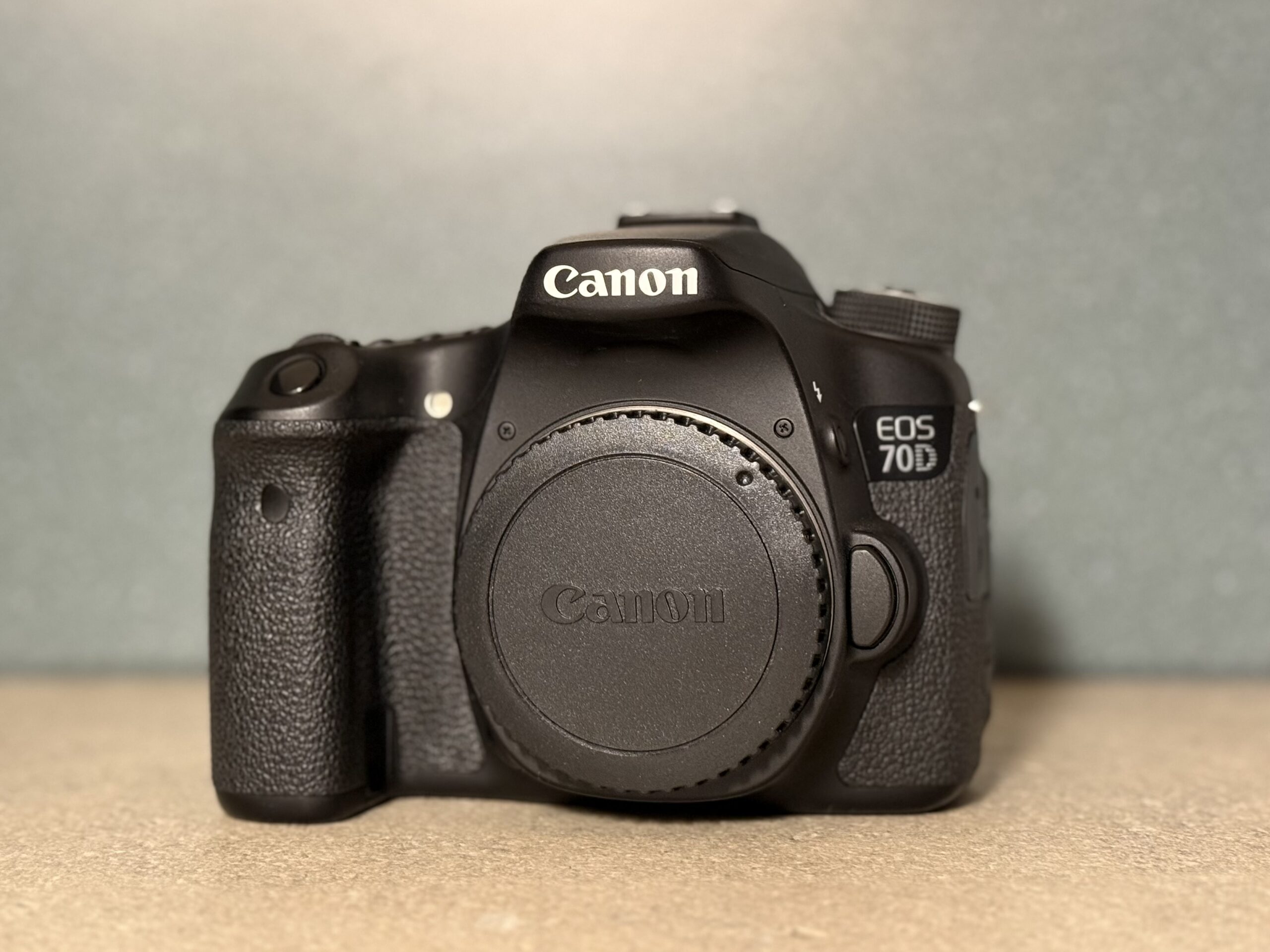 Használt Canon EOS 70D tükörreflexes fényképezőgép dslr ef efs ef-s apsc aps-c garancia újszerű